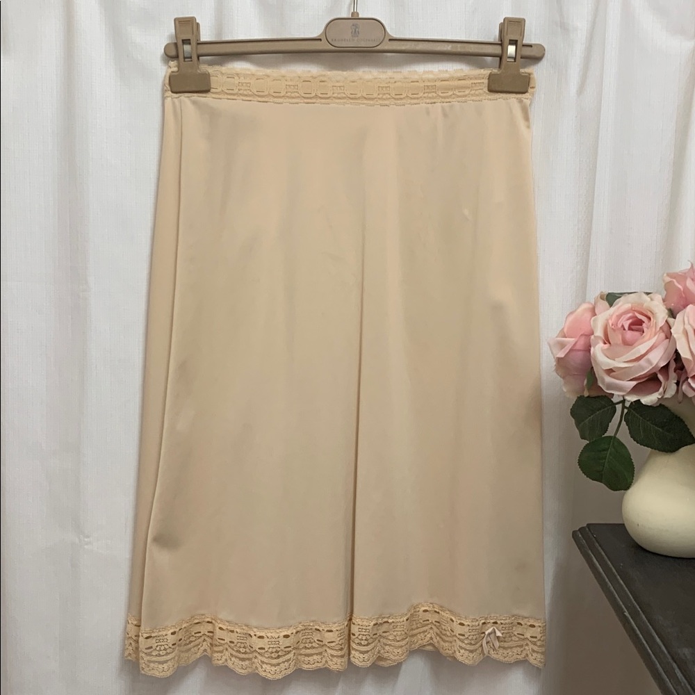 Vintage Olga Lace Trimmed Slip Skirt in Nude Beige - Picture 7 of 7